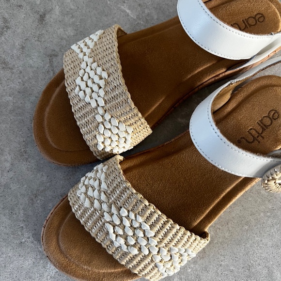 Earth White Ankle Strap Sandals - Picture 5 of 6